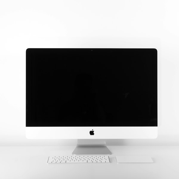 27-Inch Ultra-Slim IPS Full HD 100Hz Monitor